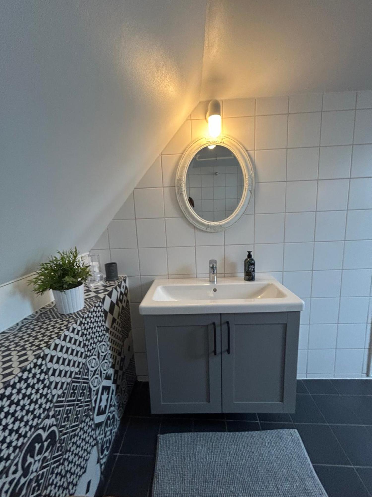 Kungshagagard Hotel Hollviken Bagian luar foto